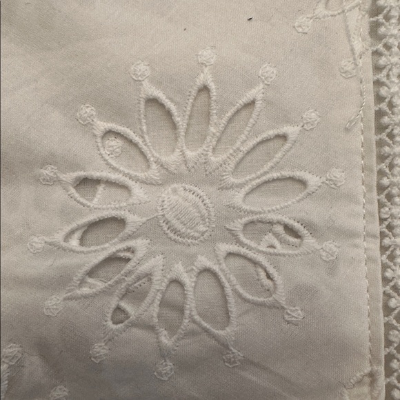 ZARA White Eyelet Blouse & Shorts Set Embroidered Summer Outfit - Picture 5 of 15